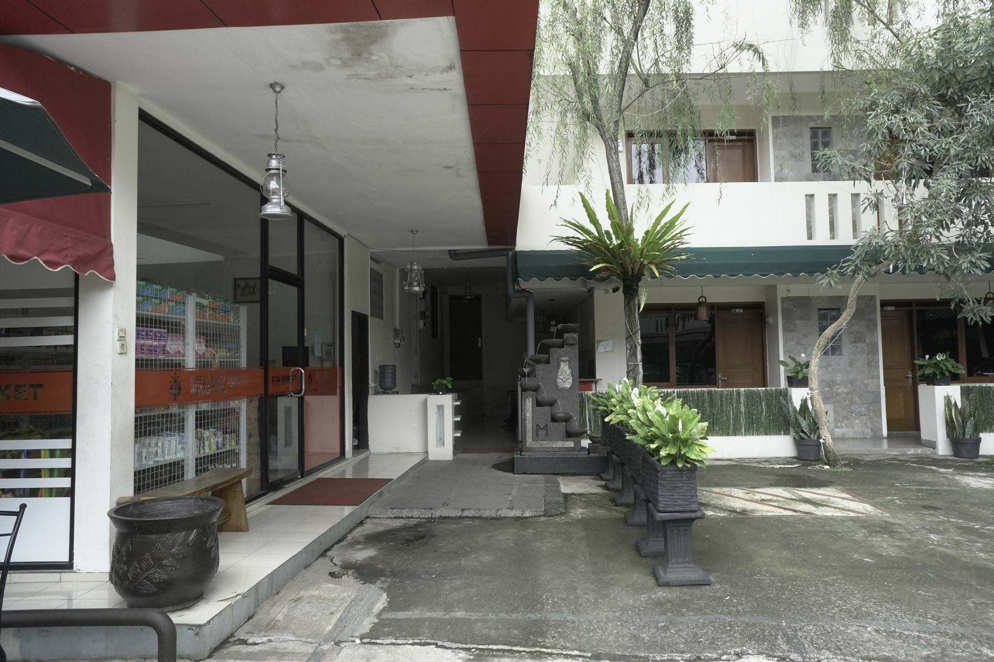 Reddoorz Plus @ Ciumbuleuit Area Bandung Ngoại thất bức ảnh